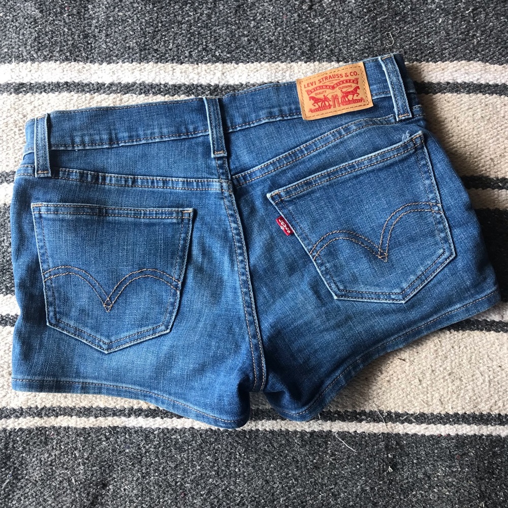 LEVI SHORTS